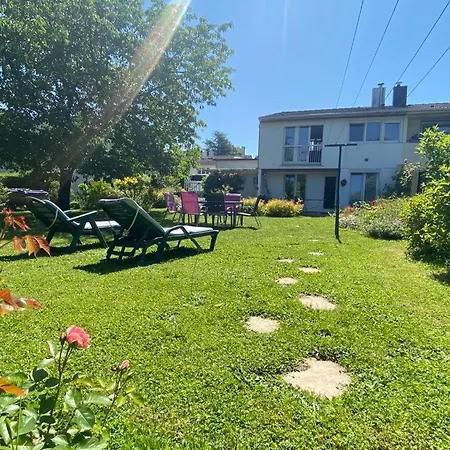 Maison Avec Beau Jardin Arbore Villa *